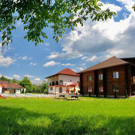 Отель Casa Cartianu Тыргу-Жиу Экстерьер фото