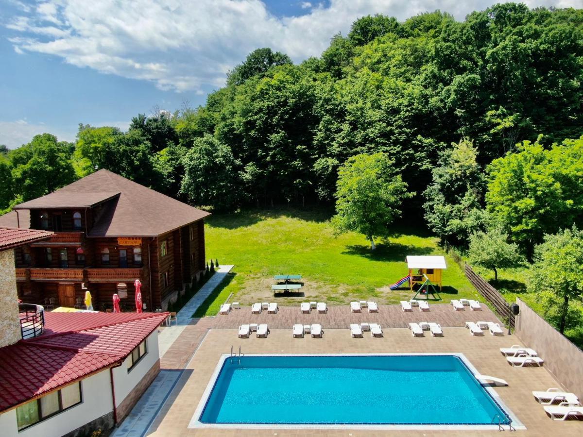 Отель Casa Cartianu Тыргу-Жиу Экстерьер фото